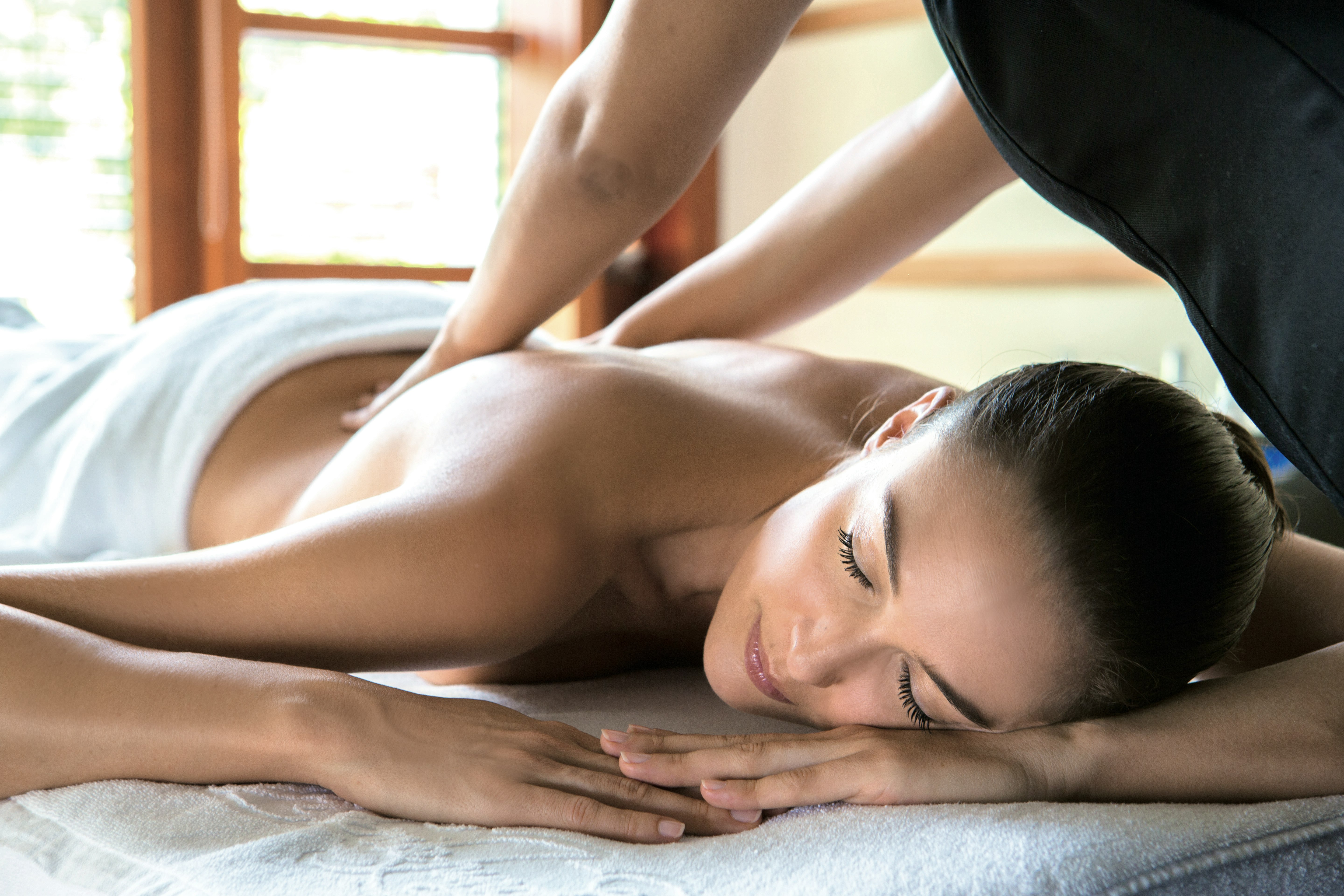 Nescens better-aging signature body massage